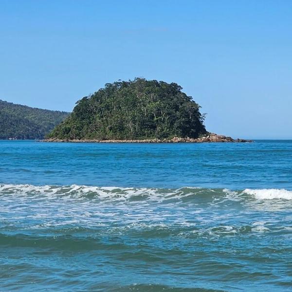 Apartamento Pé na Areia - Sape - Maranduba - Condominio com Lazer Completo