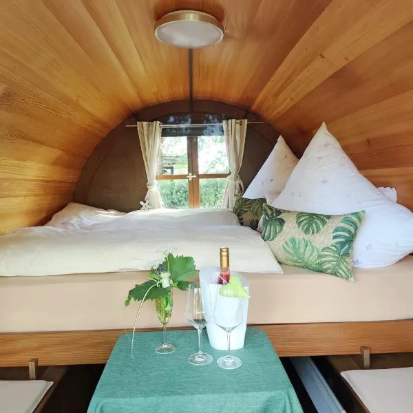 Der Kirschberghof Weinfass-Lodge, Hotel in Sommerhausen