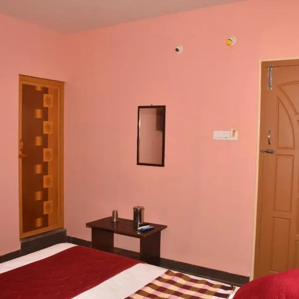 KJ ROOMs, hotel em Tirukkadaiyūr