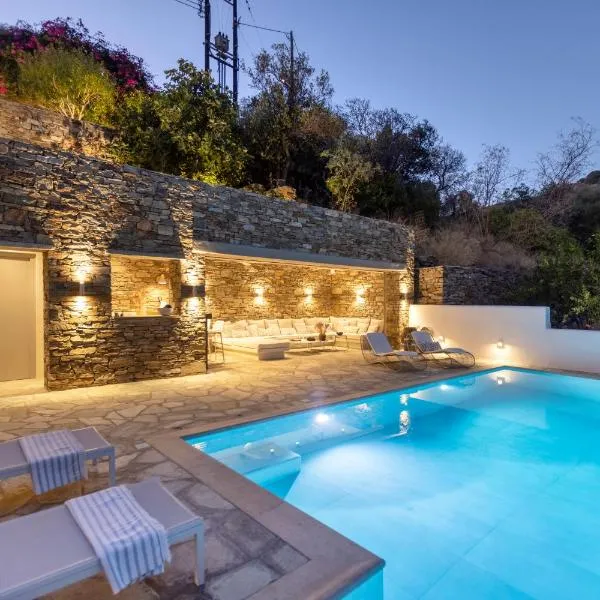White Dovecote Villa with Private Pool, Tinos, hotel v destinaci Agápi