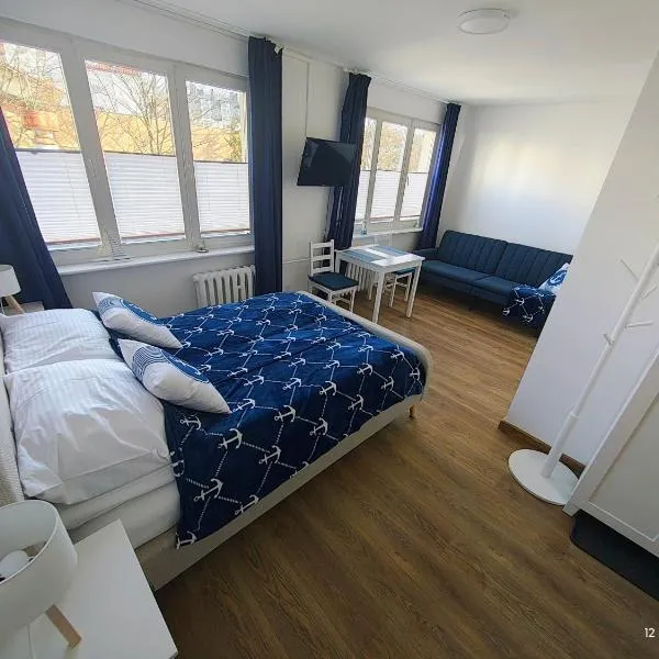 Gryfhaus - Pokój Kapitański, 19m2, blisko plaży, parking, wysoka ocena 9,5, 2-4 osoby, hotel in Międzyzdroje
