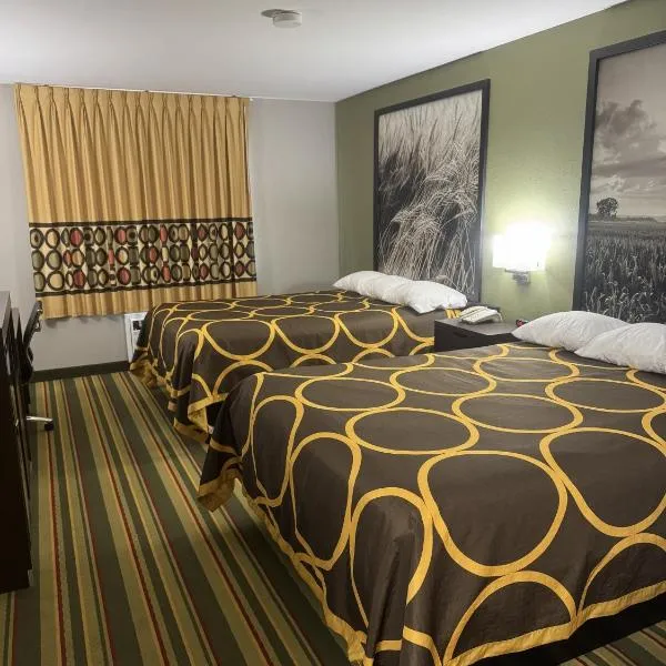 Super 8 by Wyndham Chanute, hotel em Chanute