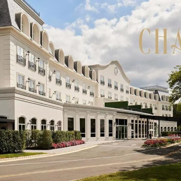 The Chateau Grande Hotel, hotel sa East Brunswick