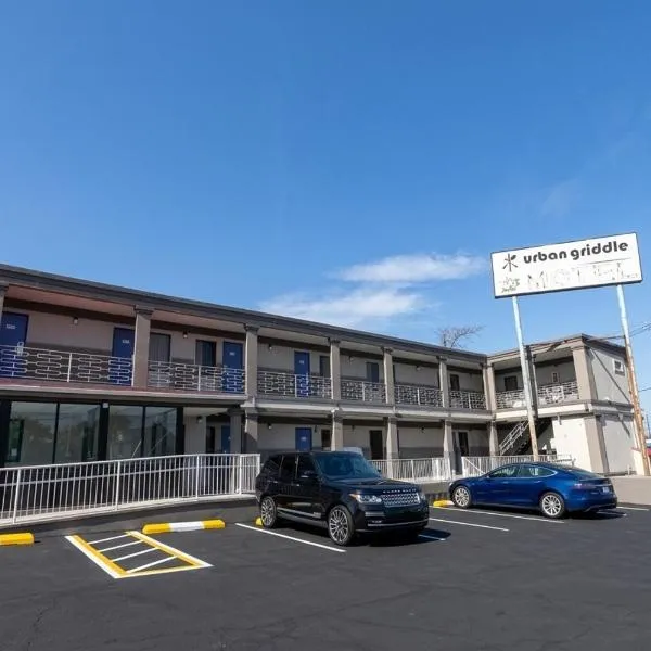 GG Rest-Inn: Elizabeth şehrinde bir otel