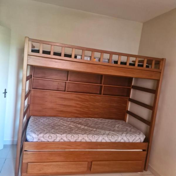 Apto novo com ampla sacada e piscinas - Foto 2