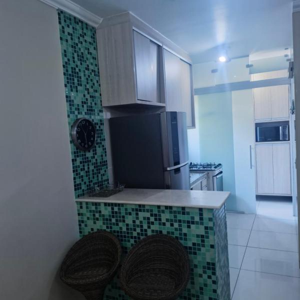 Apto novo com ampla sacada e piscinas - Foto 5