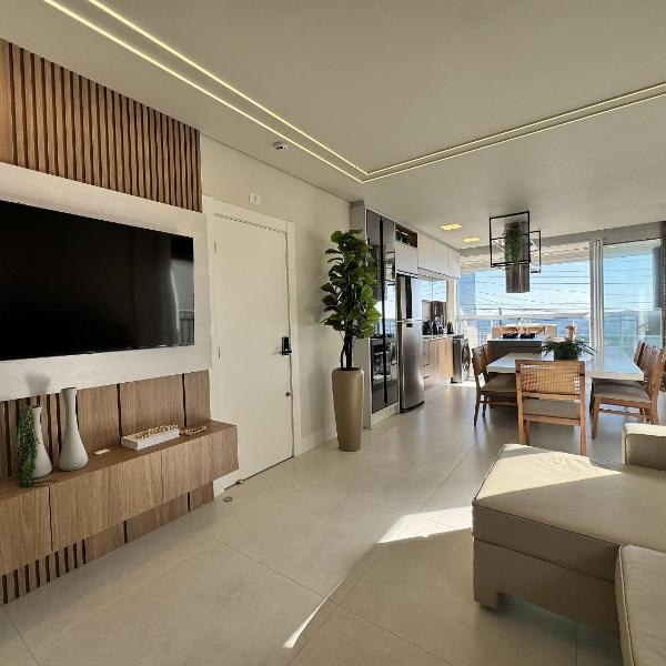 Sonho de Palmas 101 - Apartamento de frente para o mar na deslumbrante praia de Palmas, com 3 dormitórios, sendo 2 suítes.
