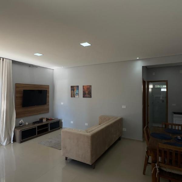Casa nova, completa, um refúgio na natureza a 30 min de Curitiba com Wifi e estacionamento, lago de pesca e muito mais - Foto 5