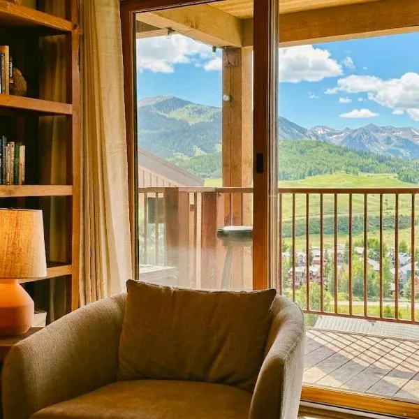 Trailside 3BR Top-Floor Views and Sauna, Hotel in Crested Butte
