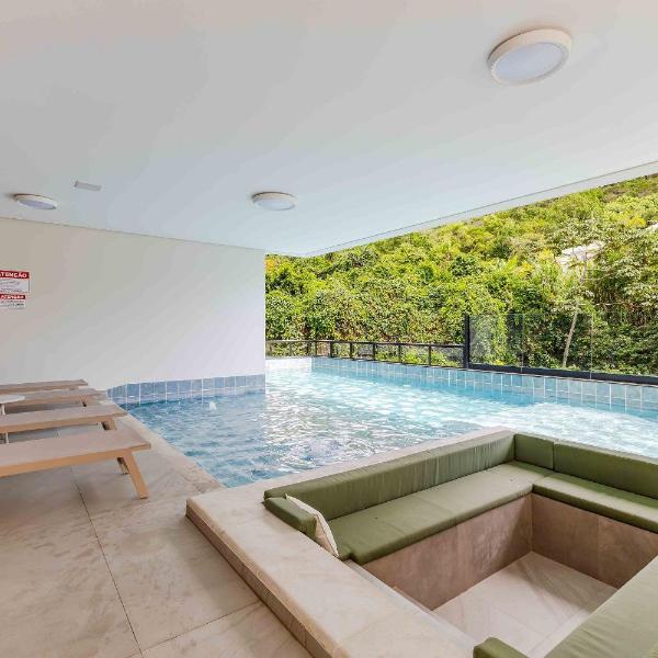 Liv Exclusive Flat Bombinhas • Piscina e Spa - Foto 4