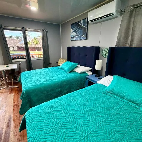 Sunshine Cabanas At Ocean View, hotel i Dangriga