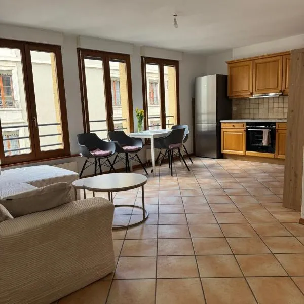 Elegant Geneva Stay betw Cornavin Station & Lake, Hotel in Genf