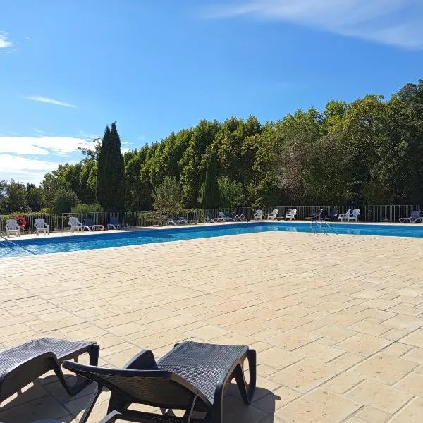 Le Chant des Cigales, Hotel in Azille