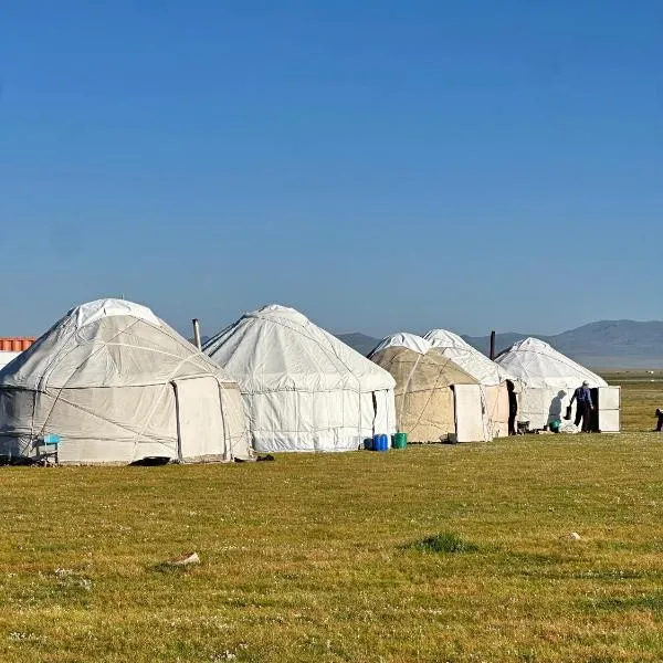 Yurt Camp Zamir, hotel in Song-Kul
