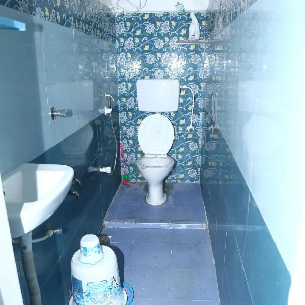 sri mahalakshmi guest house, hotell i Villupuram