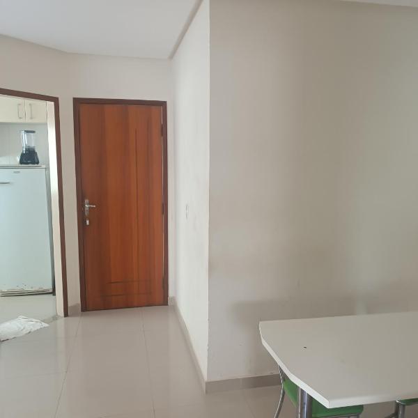 Apto 2 quartos 1 suite 400 metros praia
