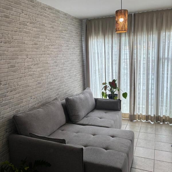 Apto vista interna e livre com lazer completo