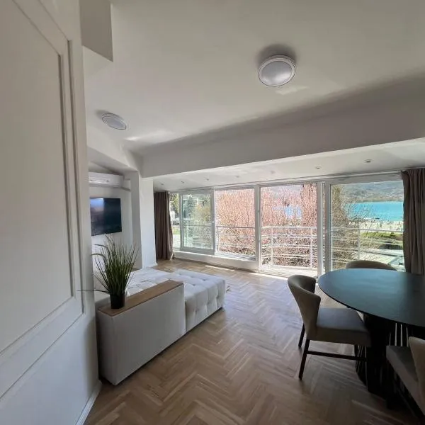 Grand Luxury City Square Apartment & Premium Lakeview, Hotel in Ohrid