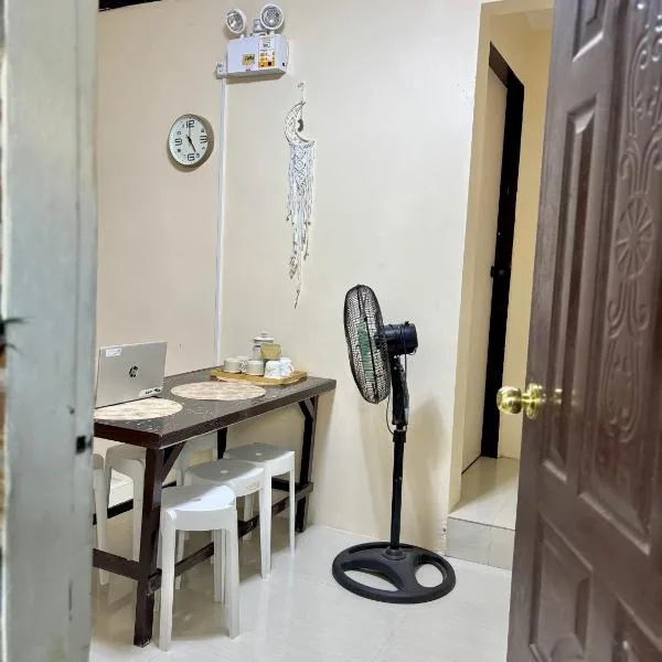 Maru Vibe Guest house near Urbiztondo, Hotel in San Juan