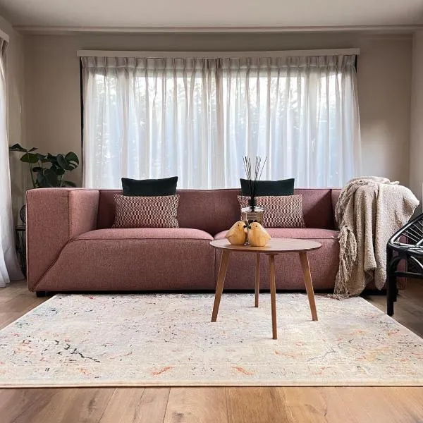 Romantisch Boshuisje voor 2 - Veluwe & Sauna Drôme, hotel em Putten