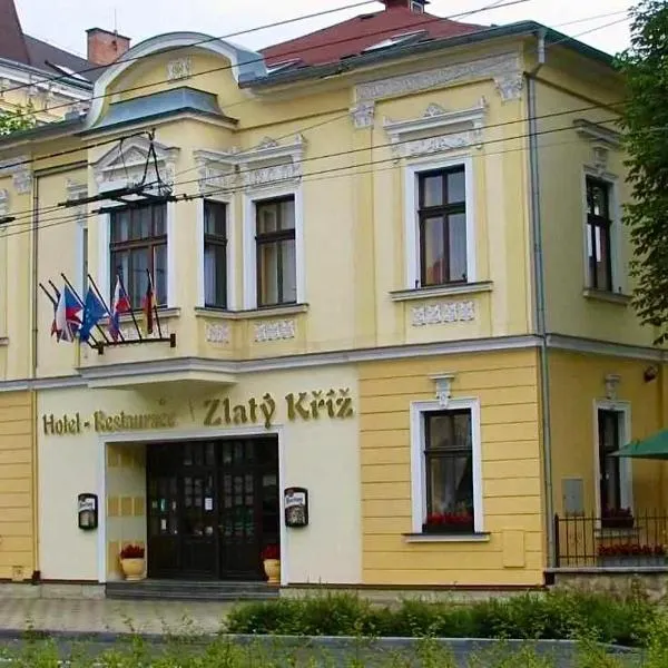 Hotel Zlatý Kříž, Hotel in Teplice