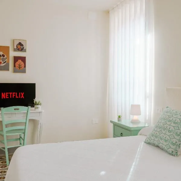 Thiesi에 위치한 호텔 DELUXE SUITES WITH SAUNA, The real Sardinia