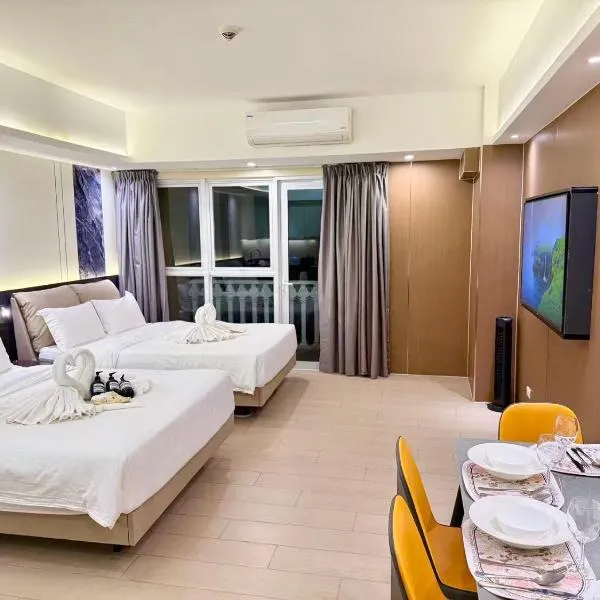 Venice Luxe Escape - Studio Type, 2 beds- Pool, Netflix, Canal Mall Access for 3 guests only, hotel in Manila
