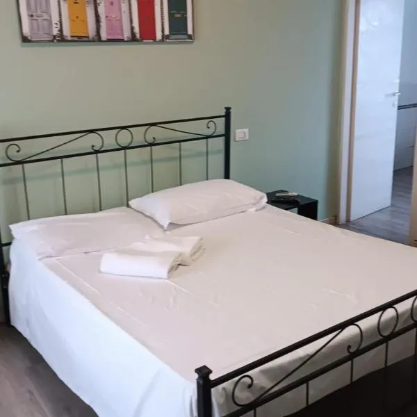 HOTEL Via Emilia Ovest 224 SELF CHECK-IN, Hotel in Parma