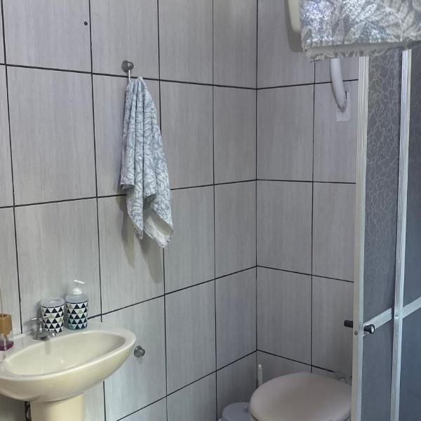 Casa de campo com muito espaço e poucos metros do centro da cidade - Foto 3