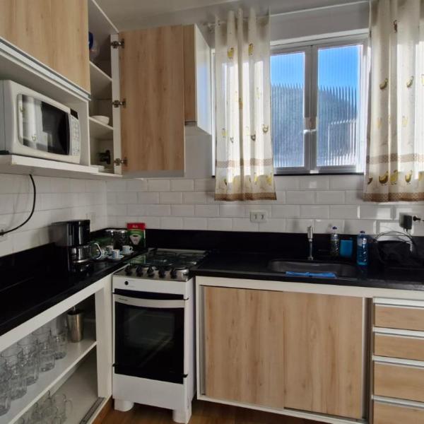Avenida Copacabana 836 último piso - Apartamento com varanda, 2 quartos, 2 banheiros a 2 quadras da praia - Foto 4