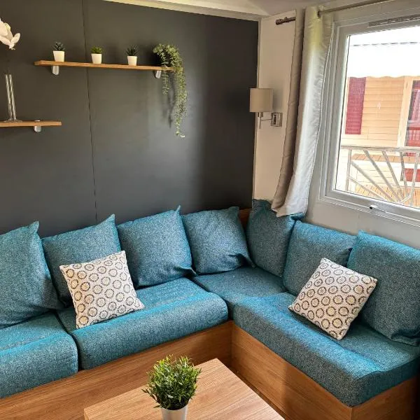Mobil home 291 camping 4 etoiles Siblu lattes، فندق في لات