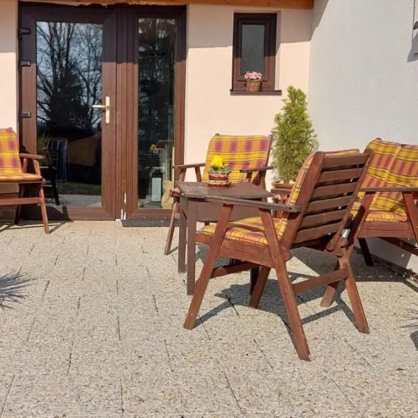 Apartmán U Lípy Janovičky – hotel w mieście Heřmánkovice