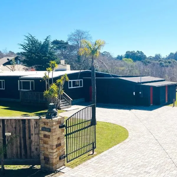 Pacific Sands Vacation Home, hotel i Fort Bragg