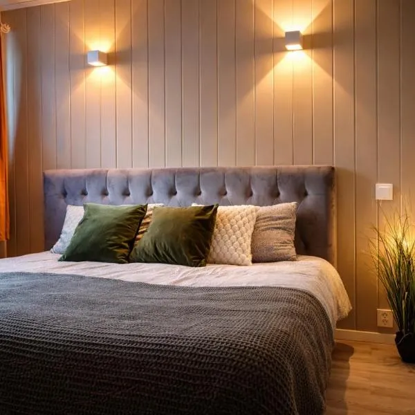 Apartment in Harstad with 3 bedrooms, 6 beds 1, hotel in Harstad