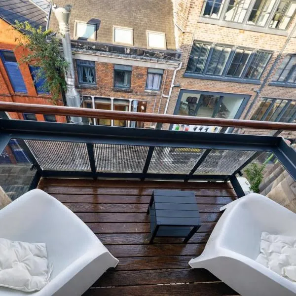 Central Apt + Balcony | Walk to Bars & Shops, отель в Ливерпуле