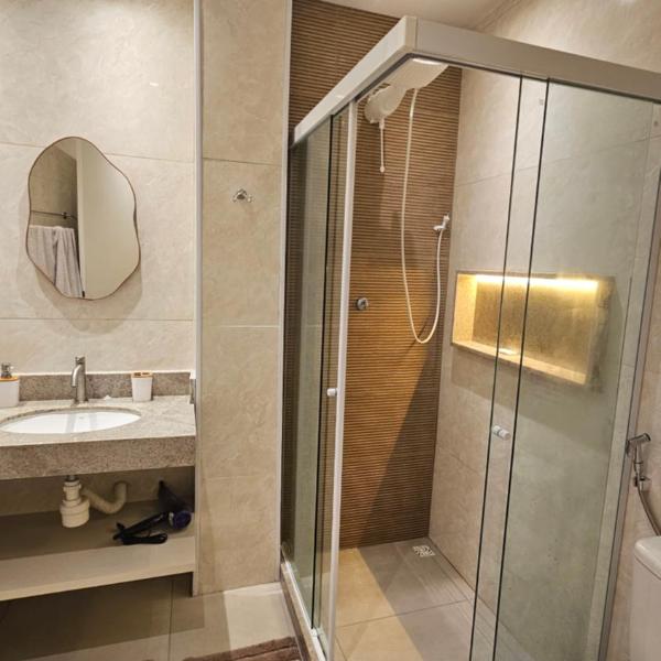 Apartamento novo a passos da praia Copacabana - Foto 3