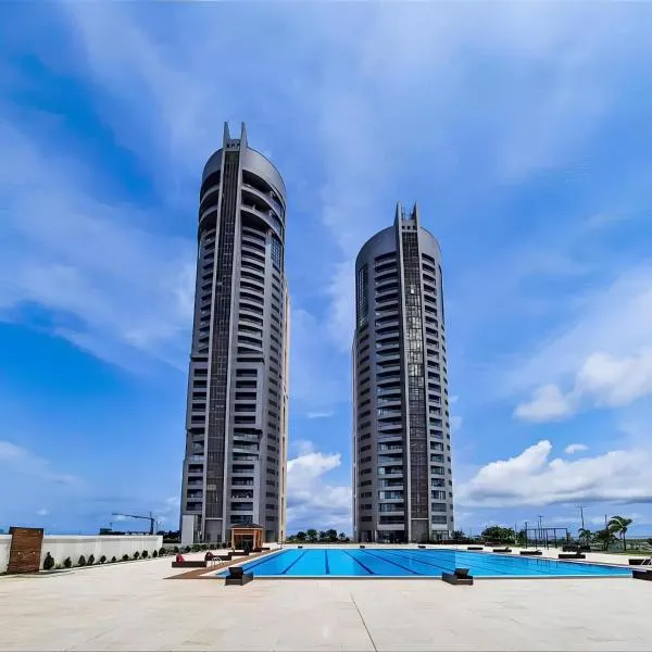 2 & 3 Bedrooms in Eko Pearl Towers, hotell i Lagos