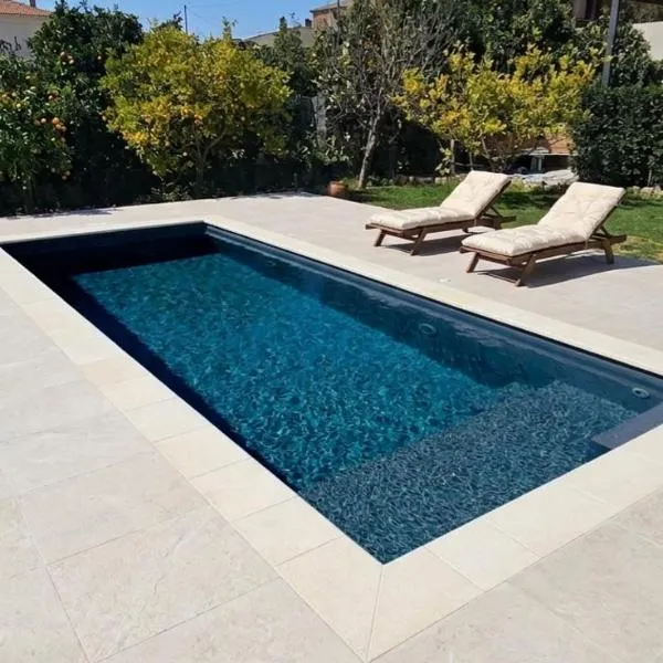 Villa Anasa Residence, hótel í Varípetron