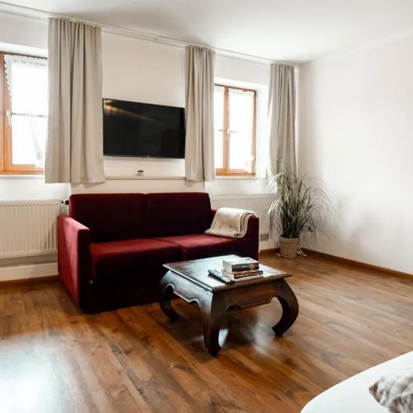 Ferienwohnungen Steinbacher, hotel din Vogtareuth