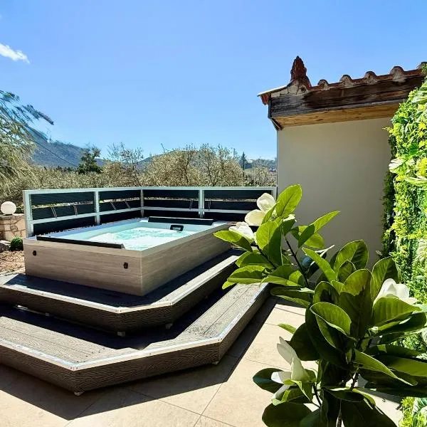 Blue Topaz cottage Mini pool Spa, khách sạn ở Nafplio