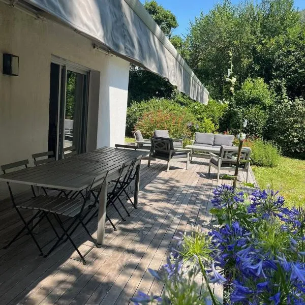 Maison de famille dans hameau calme, hotell i Saint-Philibert
