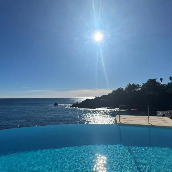 Appart vue mer avec piscine، فندق في سانت رافائيل