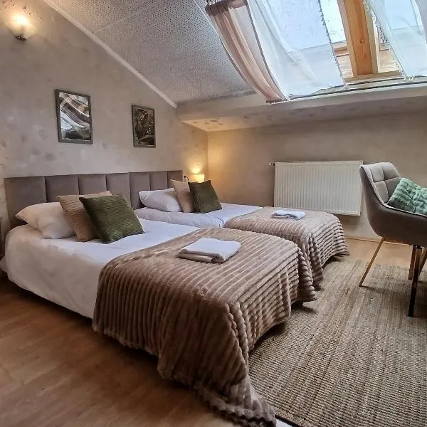 KRK stop near airport, Hotel in Cholerzyn