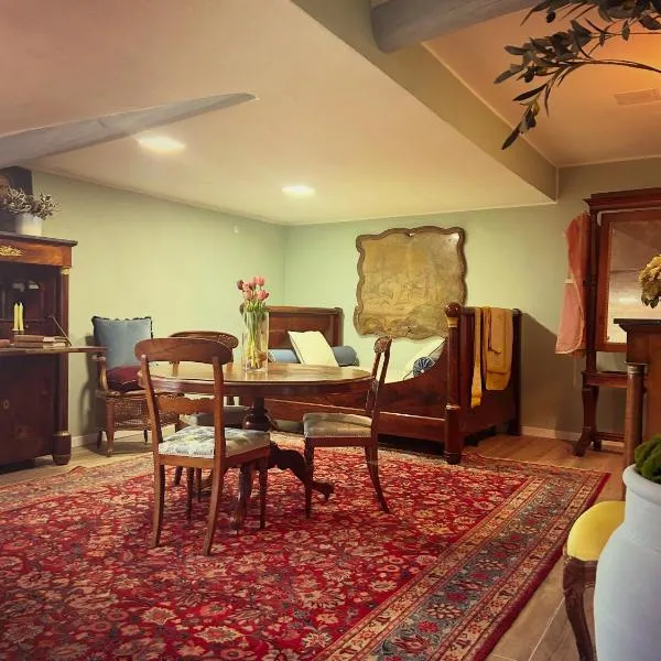 Art action room, hotel Villanovafranca városában