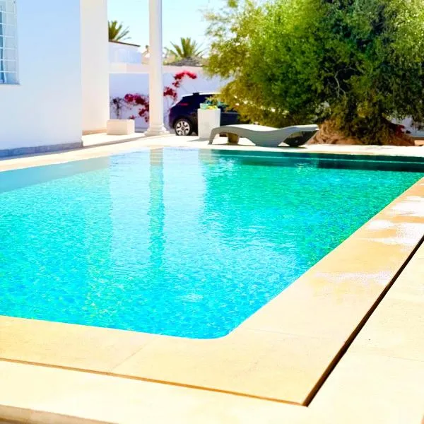 Résidence Azur Djerba, hotell sihtkohas Taguermess