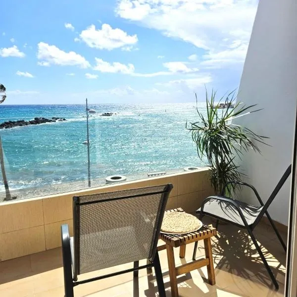 SEA VIEW Apartment in Paphos Port โรงแรมในปาฟอสซิตี้