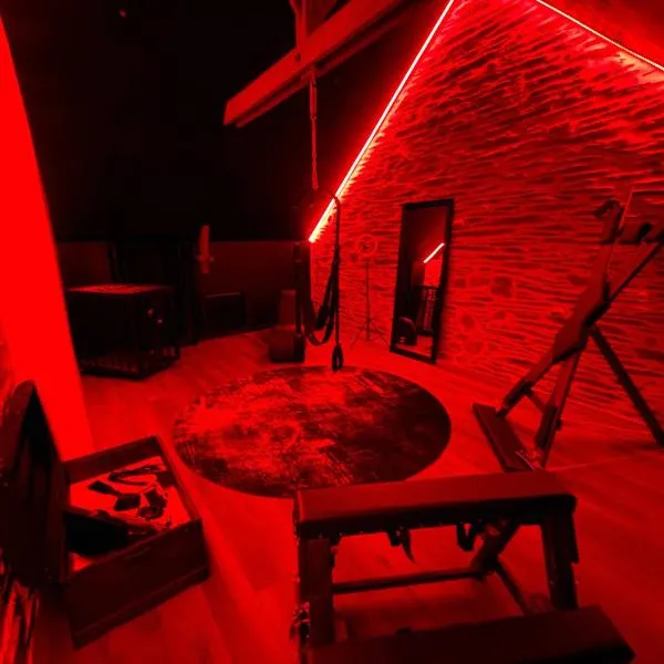 Love Room - Spa - Sauna - Jacuzzi - Secret Room, viešbutis mieste La Gasiji