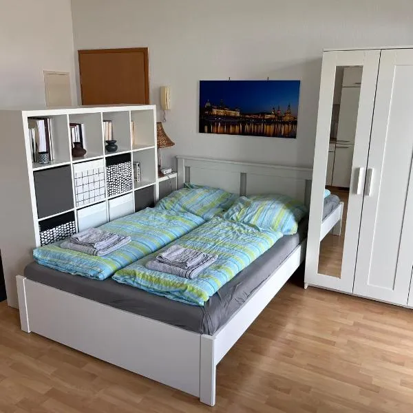 드레스덴에 위치한 호텔 helle Ferienwohnung Apartment mit Balkon und Küche