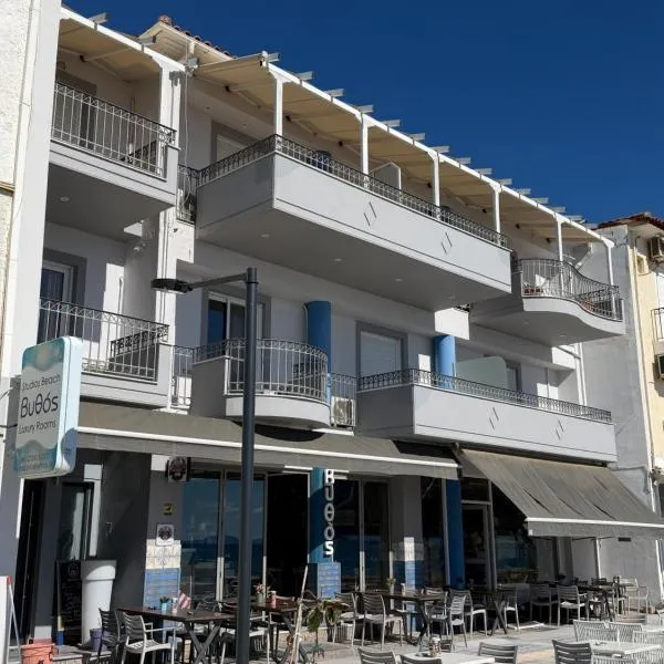 Vythos Rooms, hotell i Paralion Astros