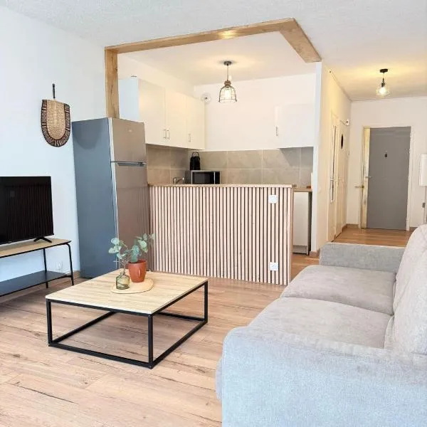 Apartment 6 minutes from Monaco train station, hotel in Beausoleil